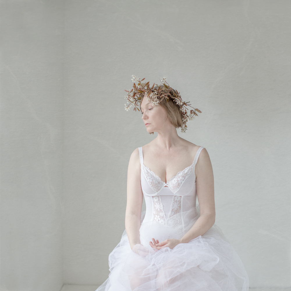 Tiina-Petersson-Spring-bride